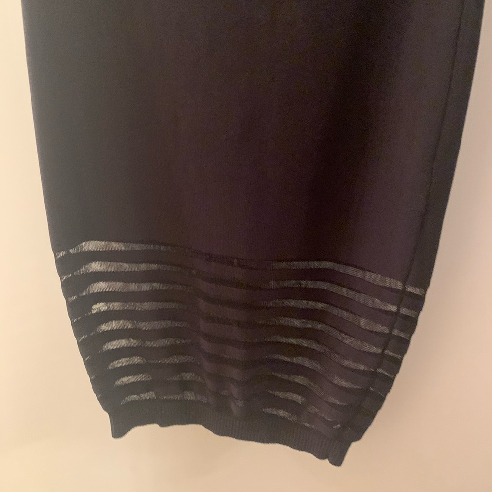 Skirt - Picture 2 of 6